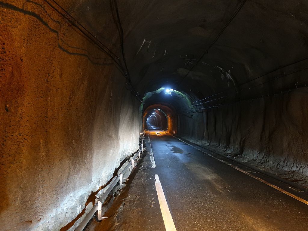 黒部トンネル